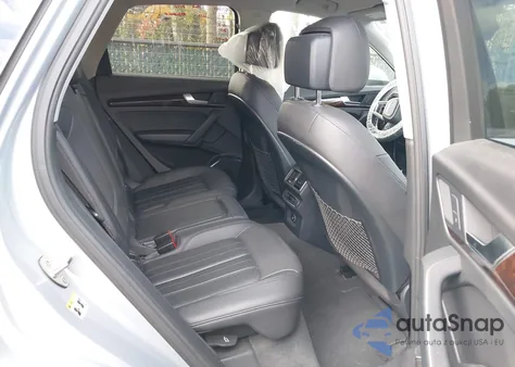 2018 Audi Q5 2.0T Premium/2.0T Tech Premium z USA, uszkodzony, nr VIN WA1ANAFY7J2169313